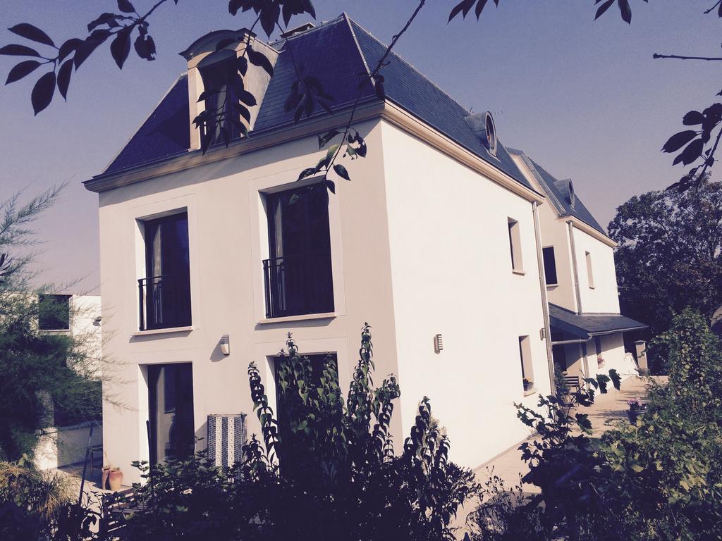 Maison d'hôtes Les Coudreaux Rueil-Malmaison Extérieur photo